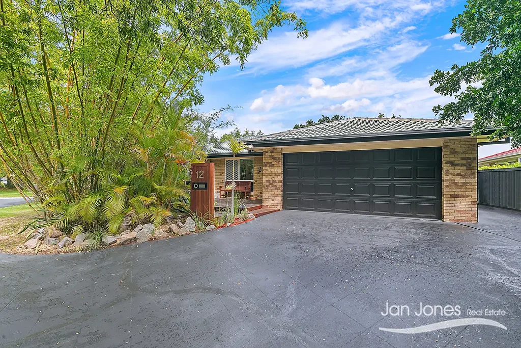 Boondall 3 Bedroom SMART MODERN AND AN EASY ENTERTAINER - WELCOMING ALL OFFERS