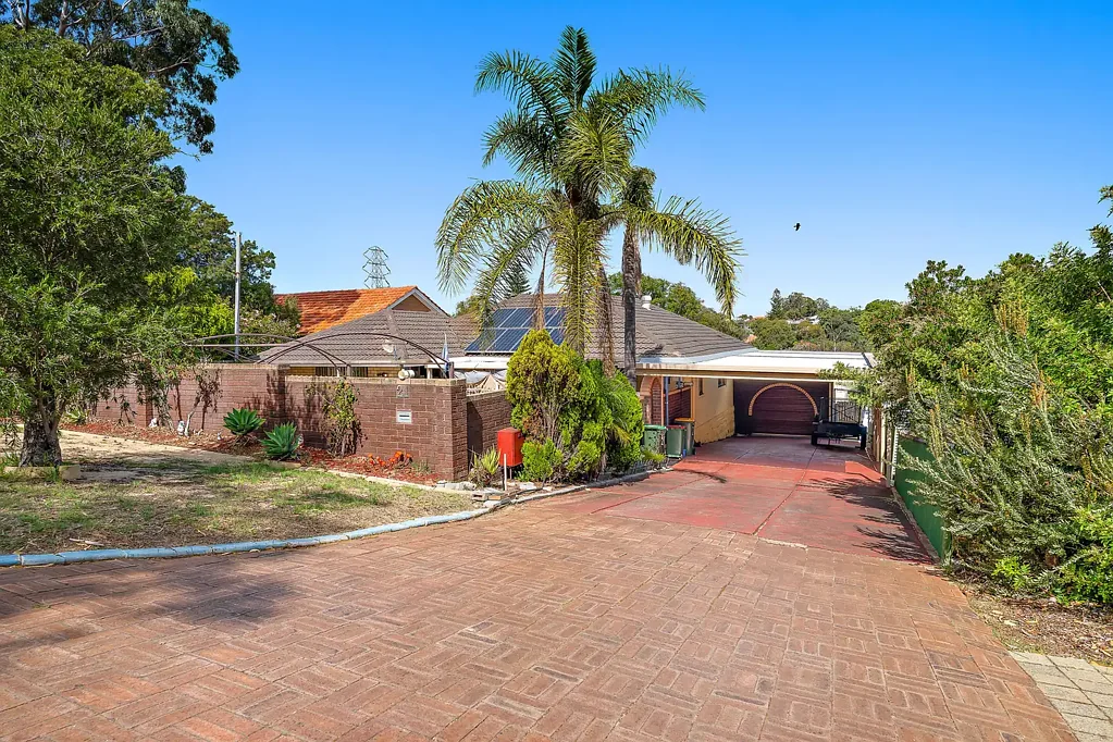 21 Antonio Street, Coolbellup, WA 6163