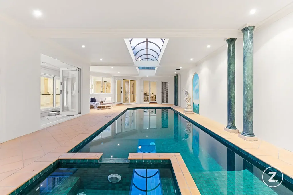 Elsternwick 5ห้องนอน Grand-Scale Luxury with Resort-Inspired Indoor Pool