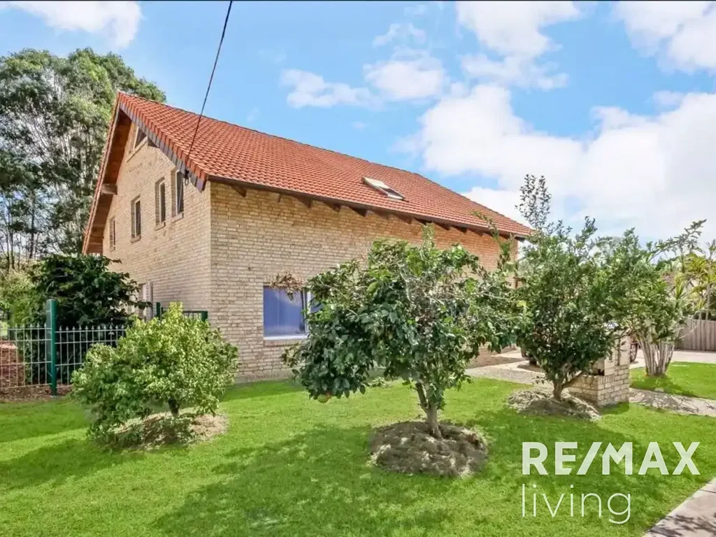 Stunning & Spacious 3 Bedroom Home