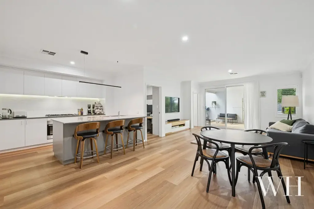 North Coogee 3Moenga Effortless Contemporary Living Moments from the Beach
