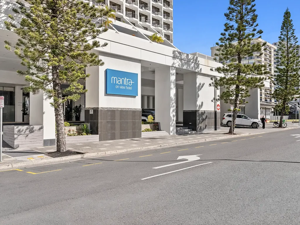Surfers Paradise 1 Bedroom Fully Furnished | Prime Investment in Surfers Paradise