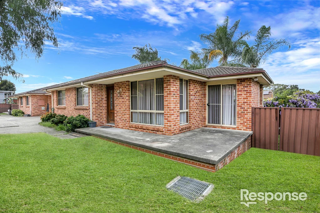 25A & 25B Valparaiso Avenue, Toongabbie, NSW 2146