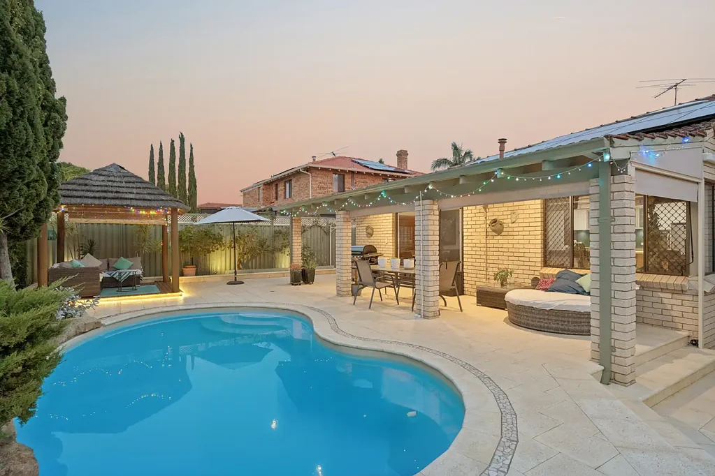 Duncraig 4ห้องนอน Spacious Family Living in a Premier Duncraig Setting
