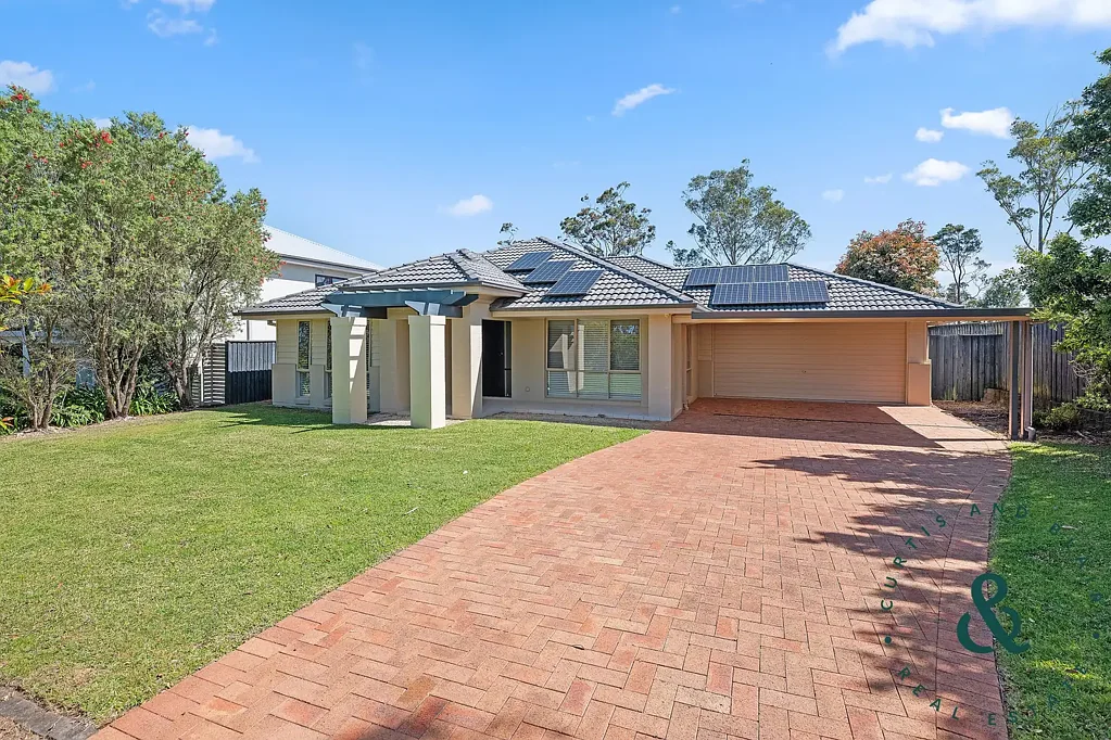 Medowie 4房  Delightful Family Home in Premier Residential and Golfing Community