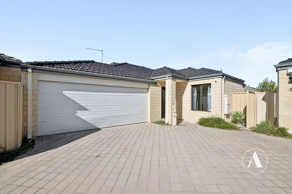 Canning Vale 3બેડરૂમ FIRST HOME BUYERS & DOWNSIZER OPPORTUNITY!! NO STRATA FEES!!
