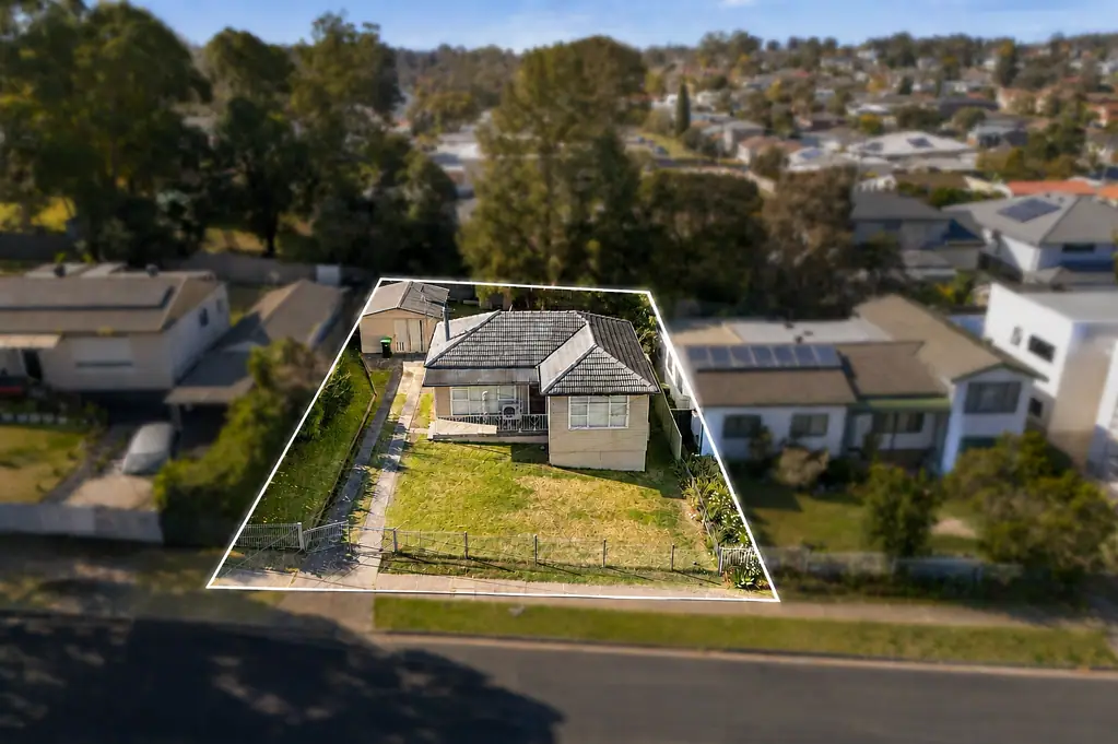 Blacktown 3Zimmer Family Home with Duplex & Granny Flat Potential (STCA)