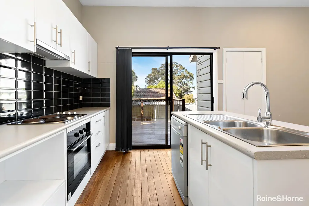 280 Newcastle Street, East Maitland, NSW 2323