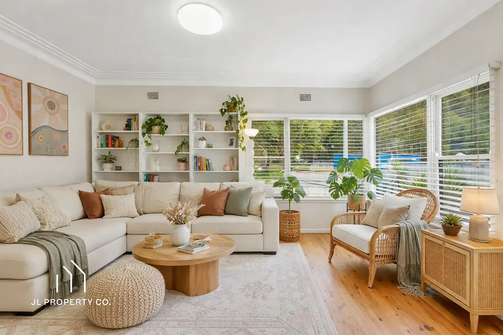 6 Picnic Parade, Ettalong Beach, NSW 2257