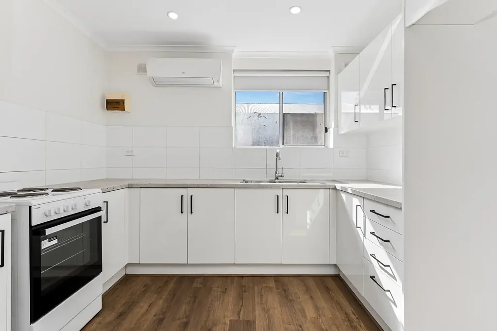 Renovated & Private Unit in Prime Convenient Location
