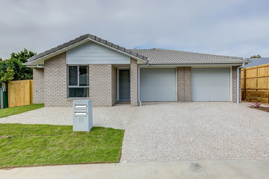 Modern Duplex in Prime Loganlea Location