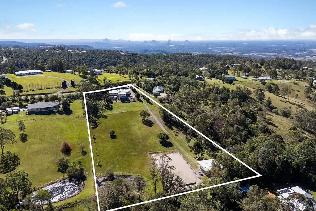 Ocean View 4Kwarto Horse-friendly acreage of architectural style and panoramic views