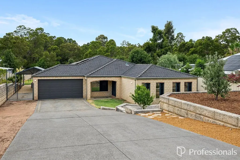 27 Yilgarn Street, Mundaring, WA 6073