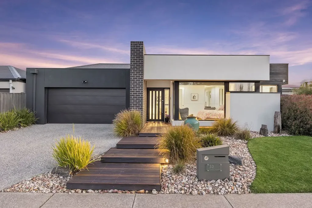 Torquay 3房  Oversized Coastal Living Close to the Beach