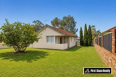 Lockridge 3房  Spacious Family Living with Endless Potential