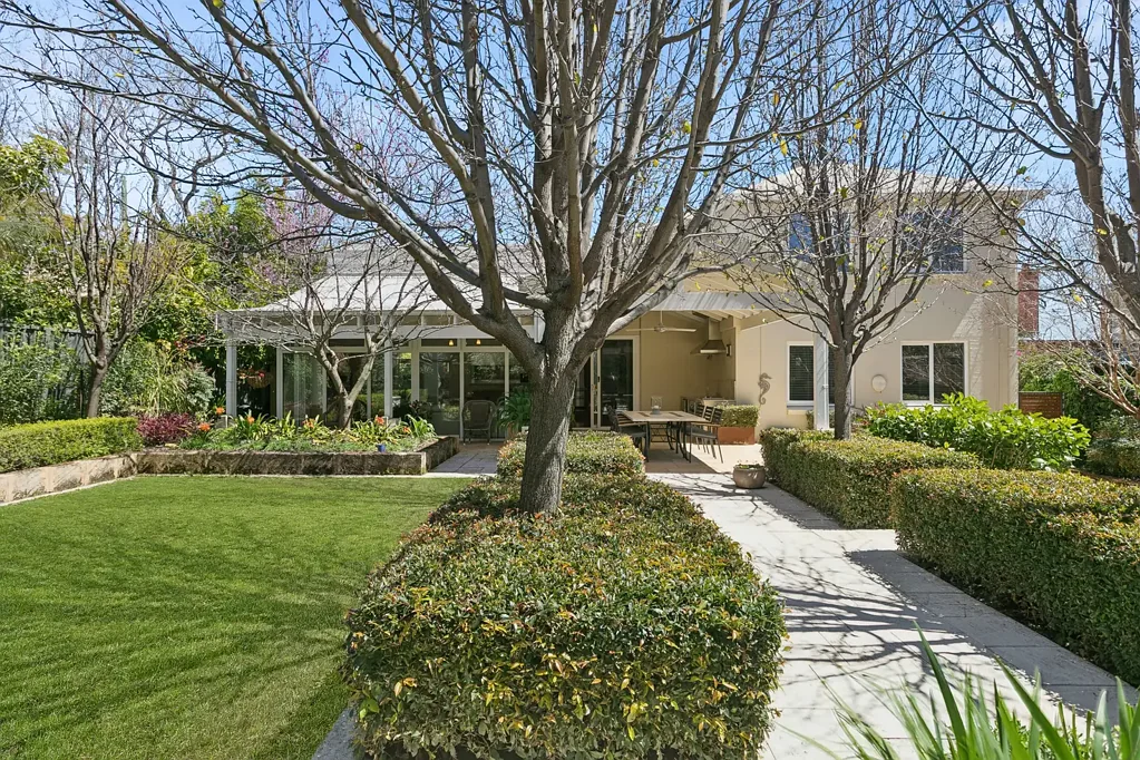 46 Waroonga Road, Nedlands, WA 6009