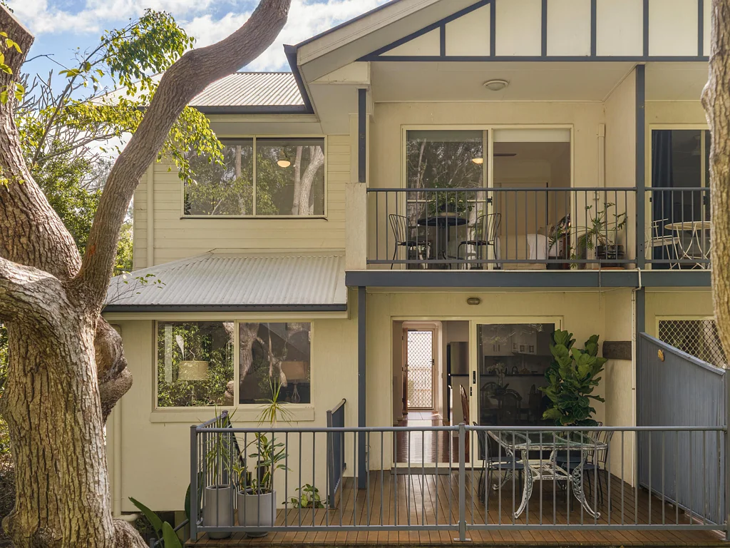 Toowong 3कमरा Secluded Leafy Toowong Townhouse | Boutique Complex of Three