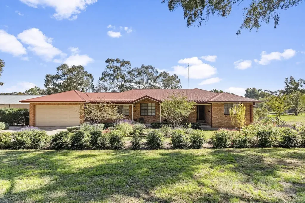 San Isidore 4 Slaapkamer Lifestyle, Land and Location