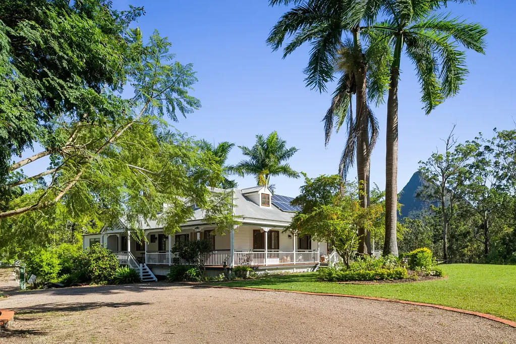 Glass House Mountains 4房  Space, Privacy & One of the Coast's Best Views
