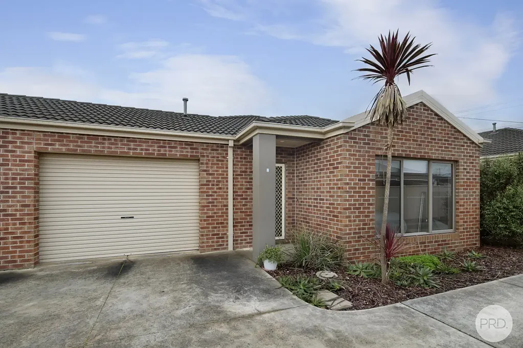Sebastopol 2房  Light Filled and Low Maintenance Townhouse in Popular Sebastopol
