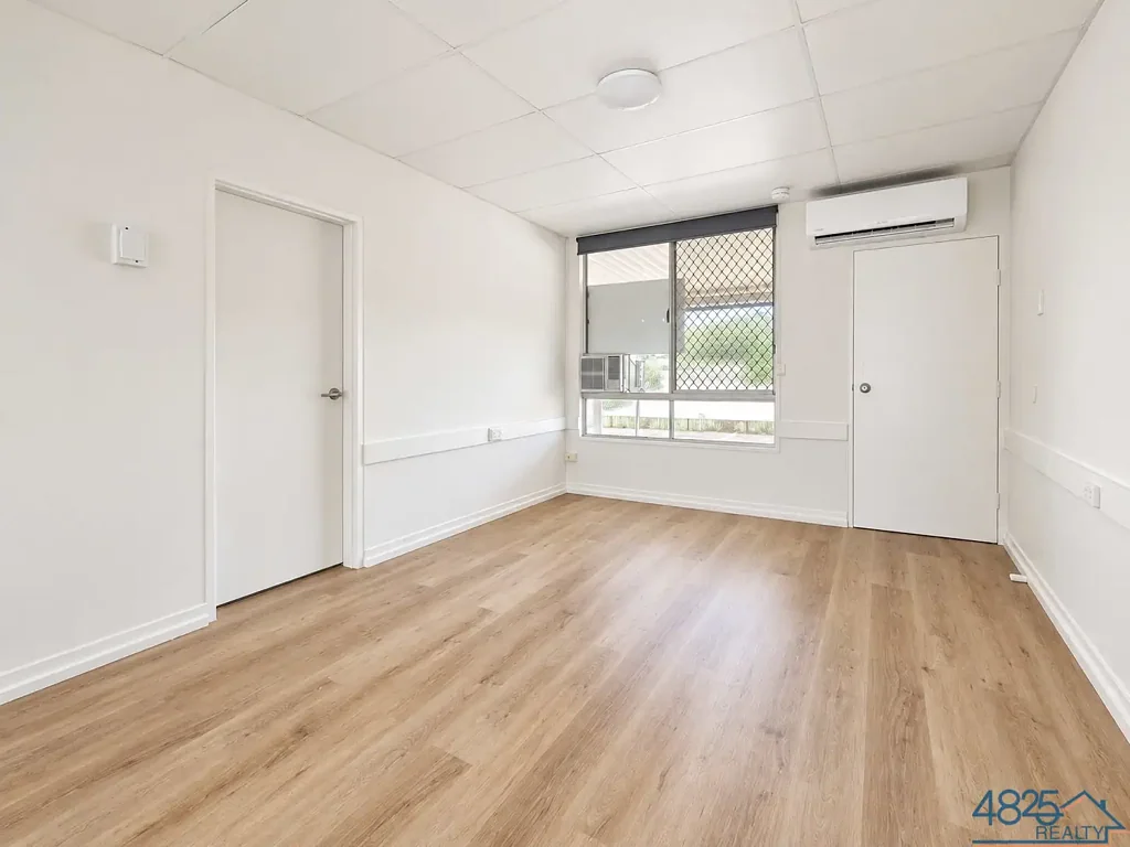 2 Bedroom unit in quiet complex