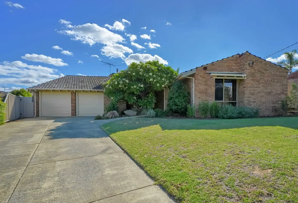 5 Lismore Court, Duncraig, WA 6023
