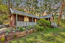 3648 Great North Rd, Laguna