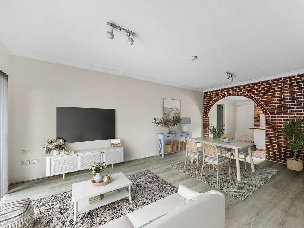 1/8 Farmborough Road, Unanderra, NSW 2526