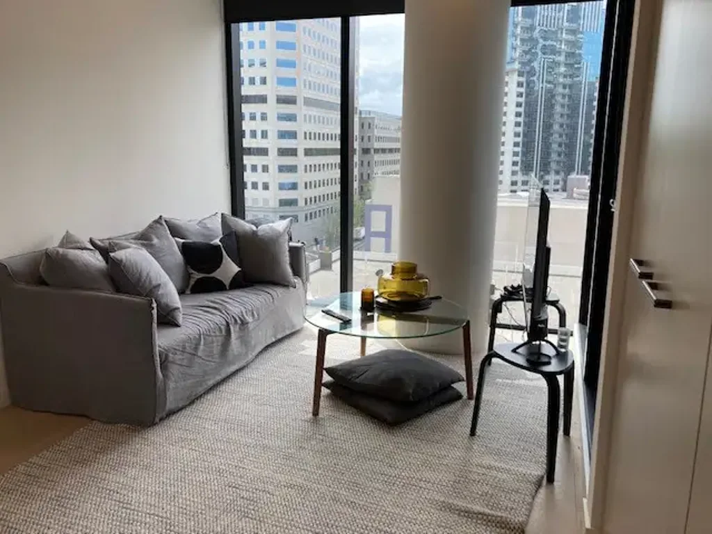 Light-Filled Modern Apartment with Study and Exclusive Resident Facilities