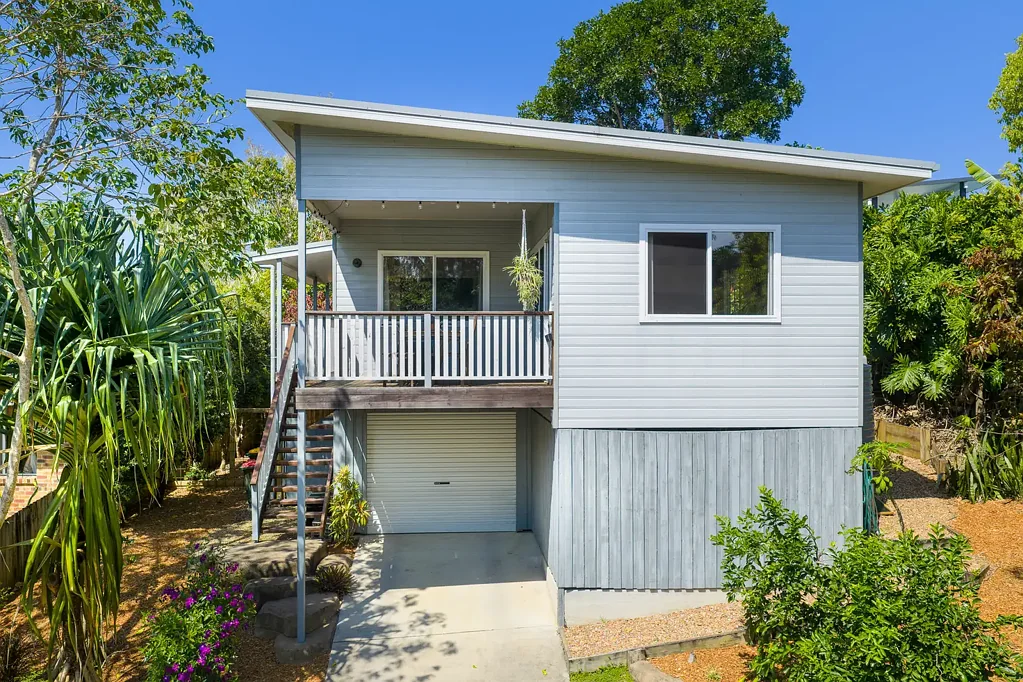 2/1 Nandroya Ave, Ocean Shores, NSW 2483