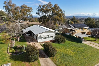 Cowra 3Habitaciones Excellent Investment, Updated family home in an excellent position!