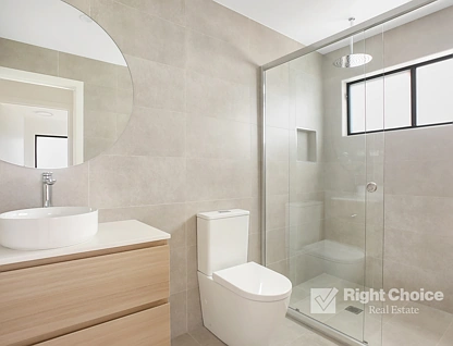 5B Catalina Place, Badagarang, NSW 2540, 3 Bedrooms, 2 Bathrooms, Apartment