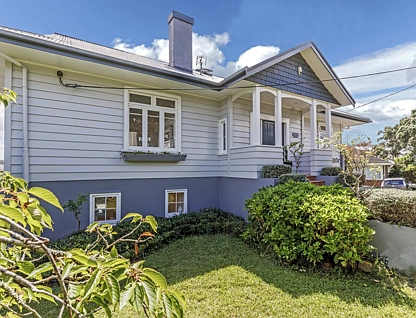 1/41 East Coast Road, Milford, North Shore City, 5 rūma, 3 rūma horoi, House
