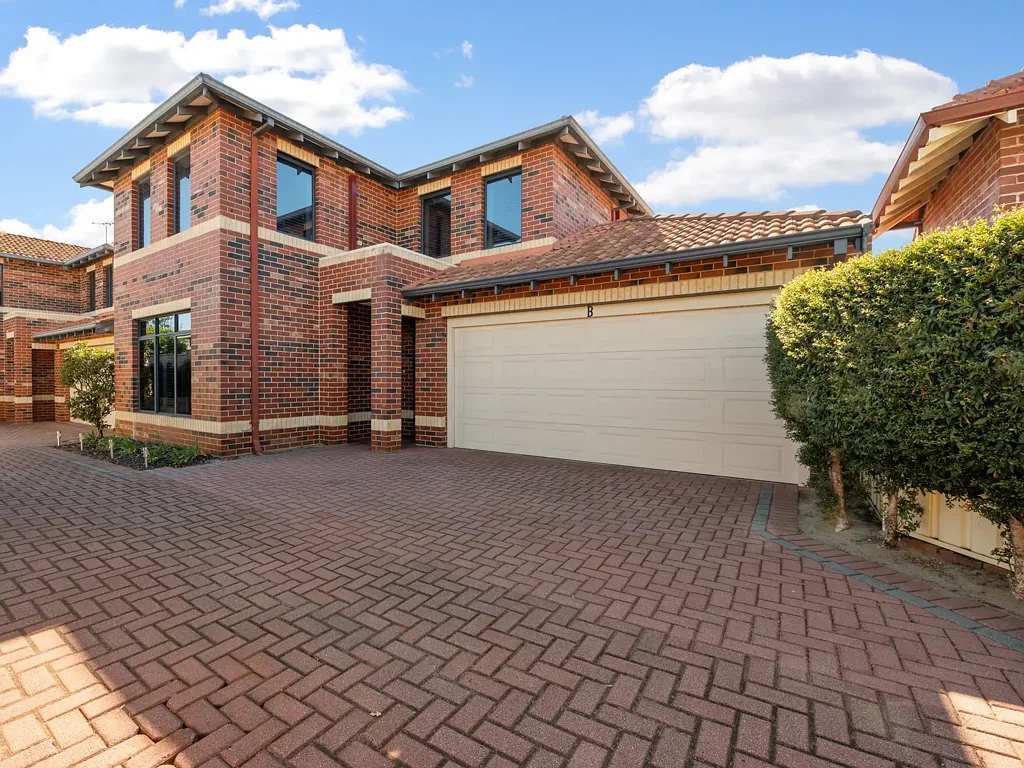 UNFURNISHED 3 BEDROOM HOME