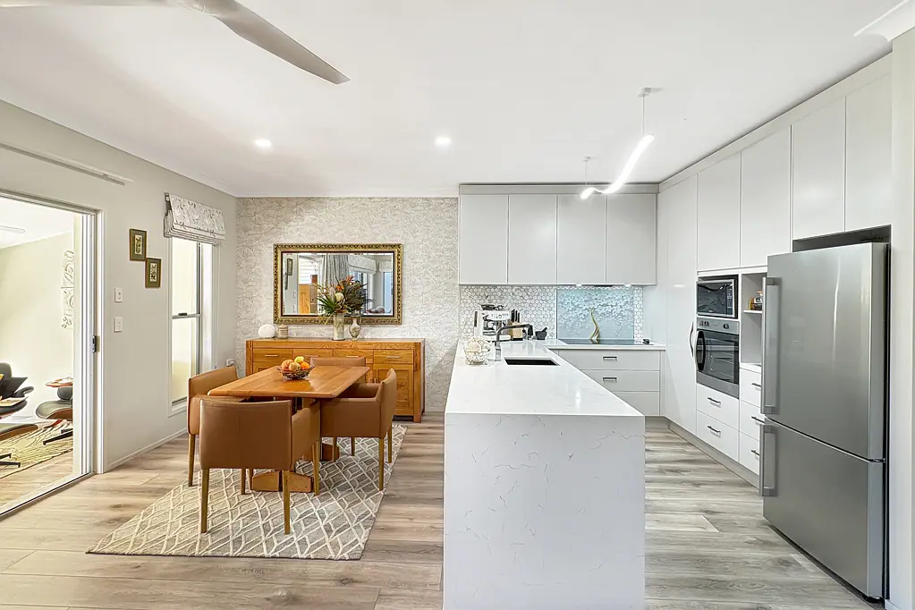 162/2 Grand Parade, Parrearra, QLD 4575