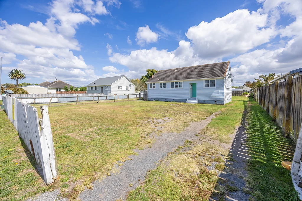 Huntly 3 Bedroom Renovated Home on 941m² Section - Move In & Enjoy