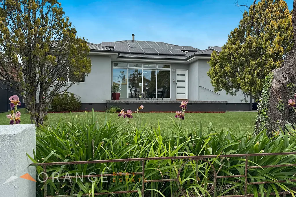 11 Barrett Street, Orange, NSW 2800
