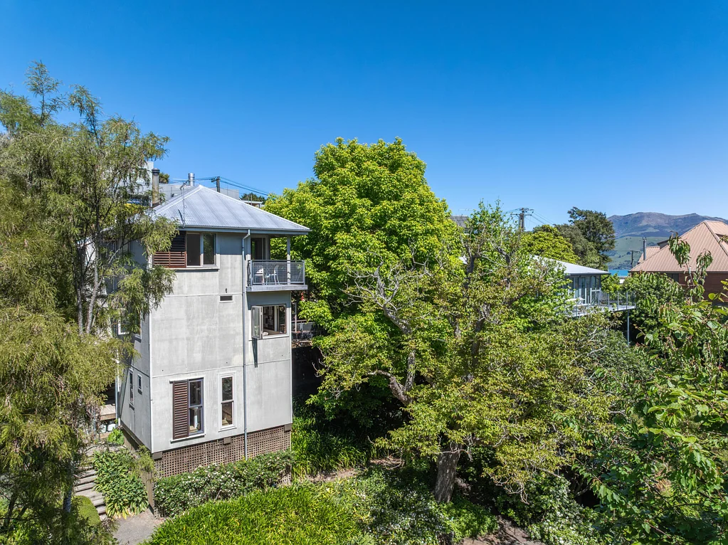 Akaroa 1غرفة نوم The Treehouse — a visionary haven