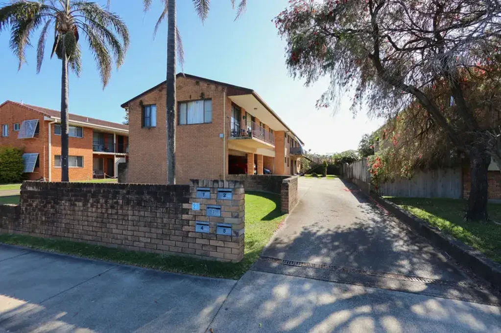 TWO BEDROOM COASTAL UNIT