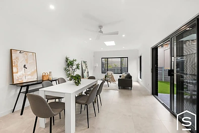 83B Moffatts Drive, Dundas Valley, NSW 2117, 5房, 3浴, Apartment
