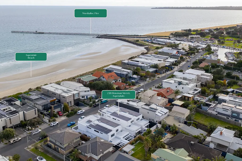 Aspendale 3Kwarto Brand-New, Lowe Design Coastal Perfection with Lift – Exclusive Pocket