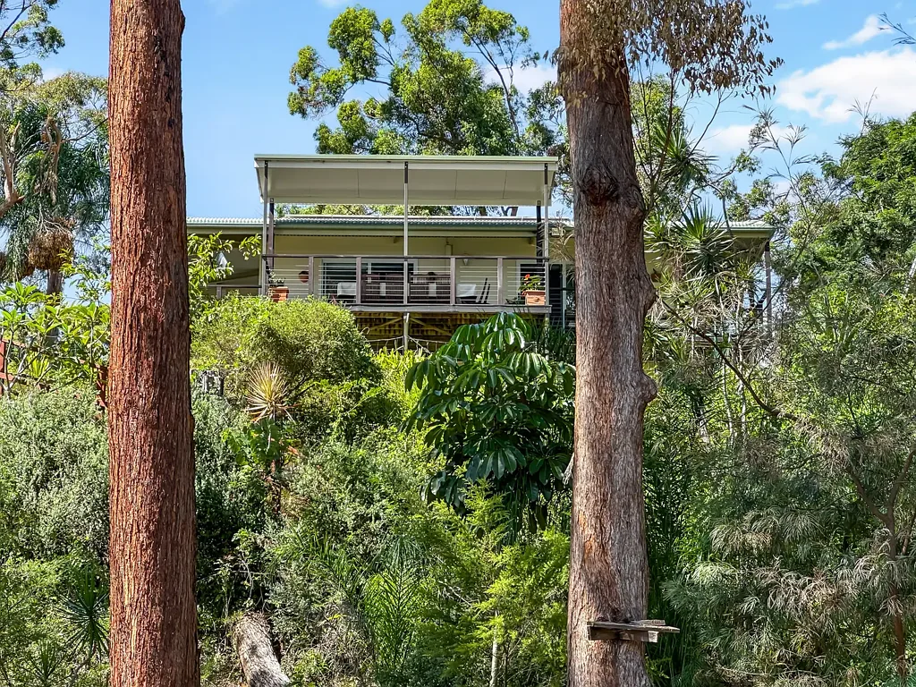 Macleay Island 3ਬੈੱਡਰੂਮ Waterfront Living on Macleay Island – An Exceptional Opportunity
