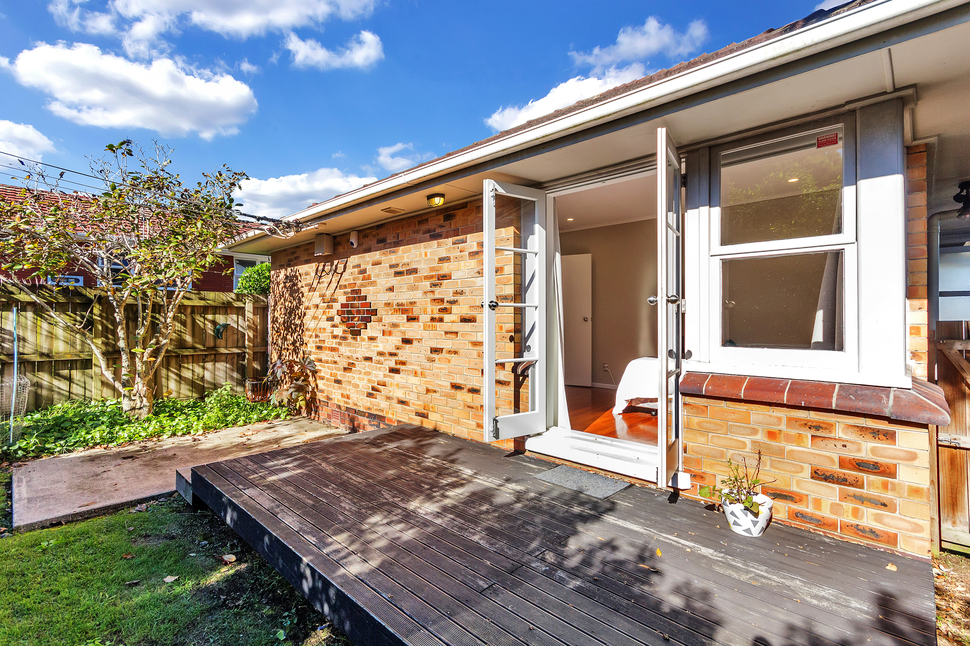 1/15 Campbell Road, Royal Oak, Auckland, 1 habitaciones, 1 baños