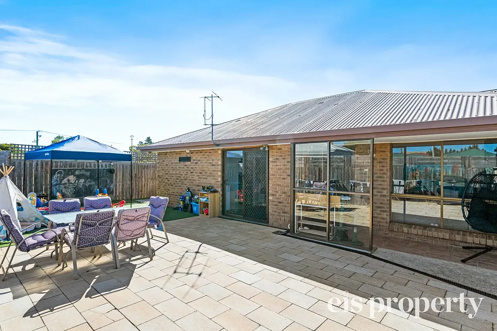 Sorell 3房  Secure Income, Modern Living & Very Little Maintenance