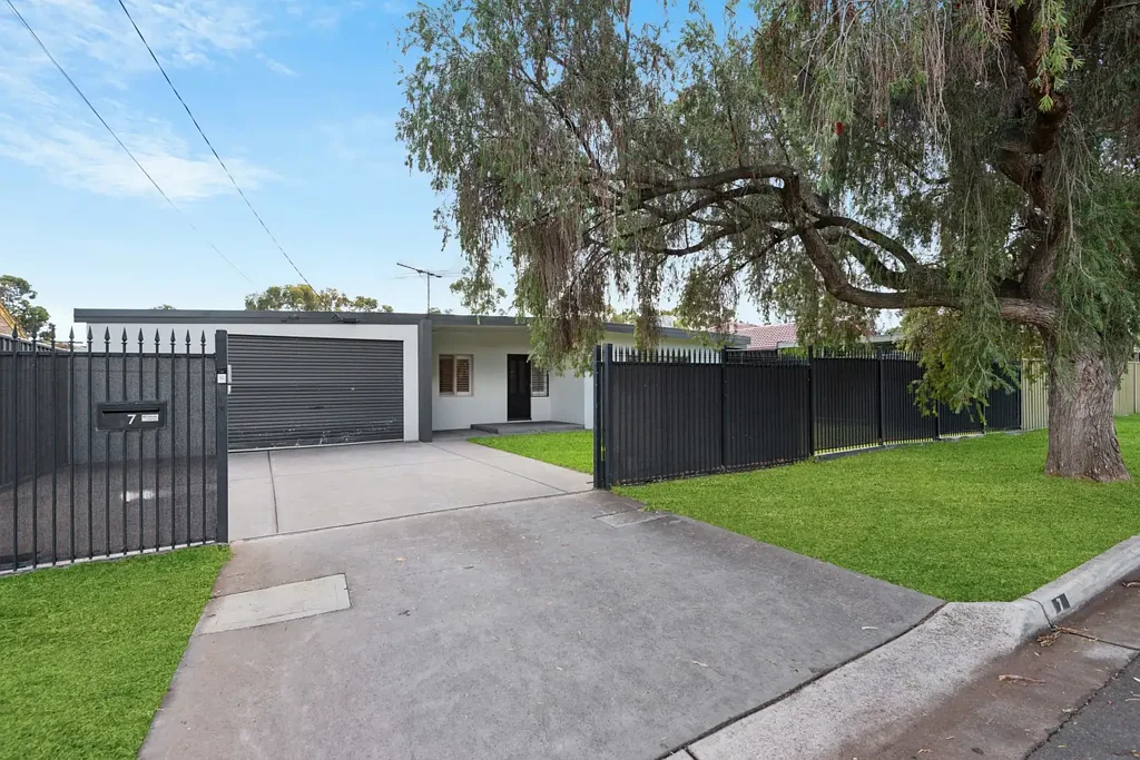 Salisbury East 3Kwarto Calling all Tradies.