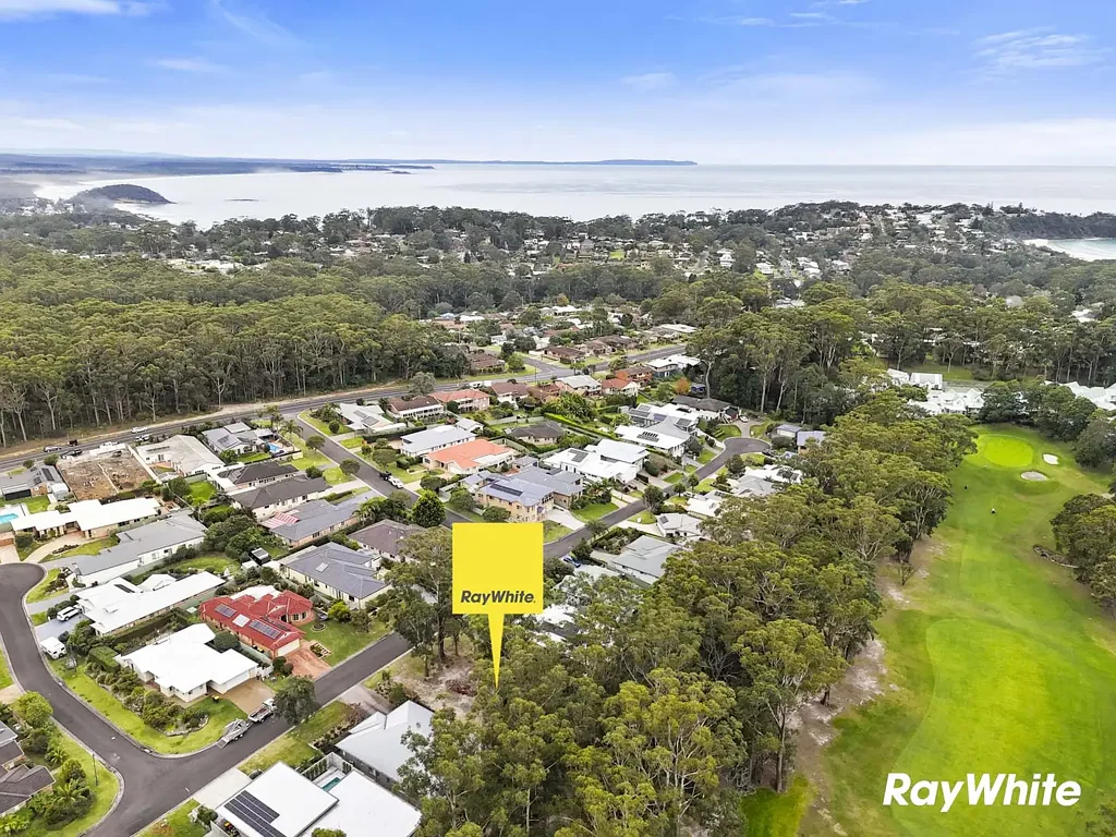 Mollymook Beach YOUR LAST CHANCE
