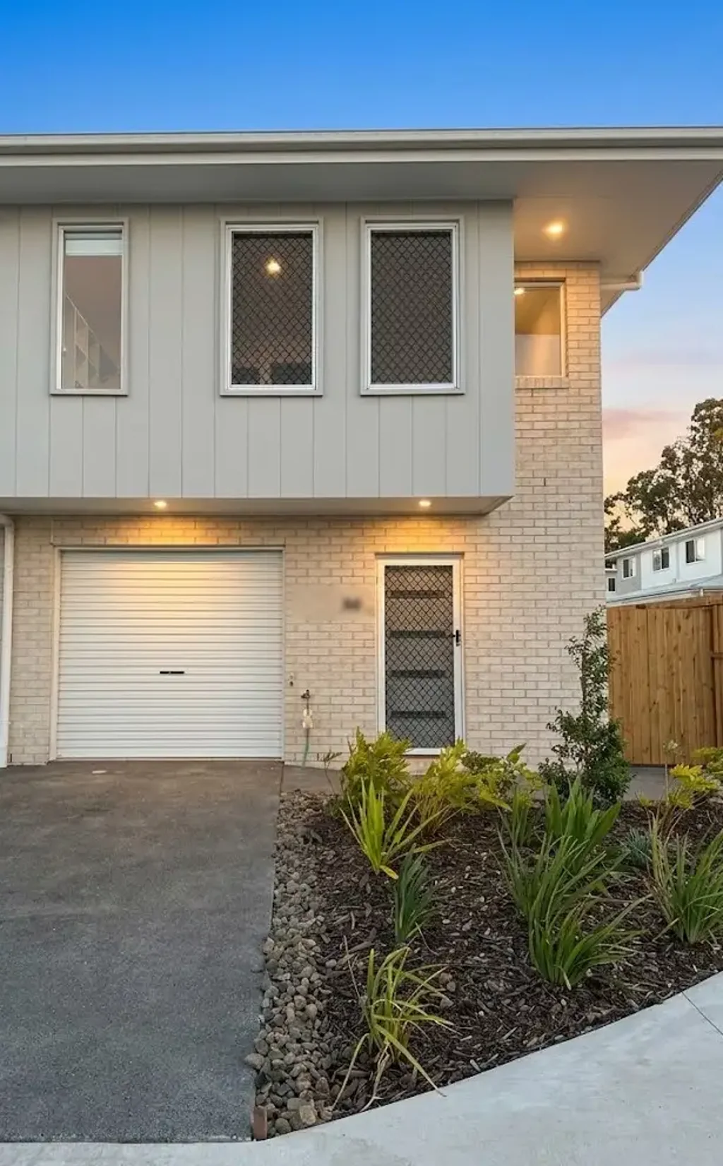 ***BRAND NEW*** 3 BEDROOM TOWNHOUSES AVAILABLE NOW
