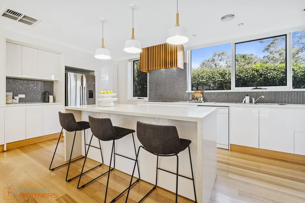 Architect-Designed Five Bedroom Home With Pool
