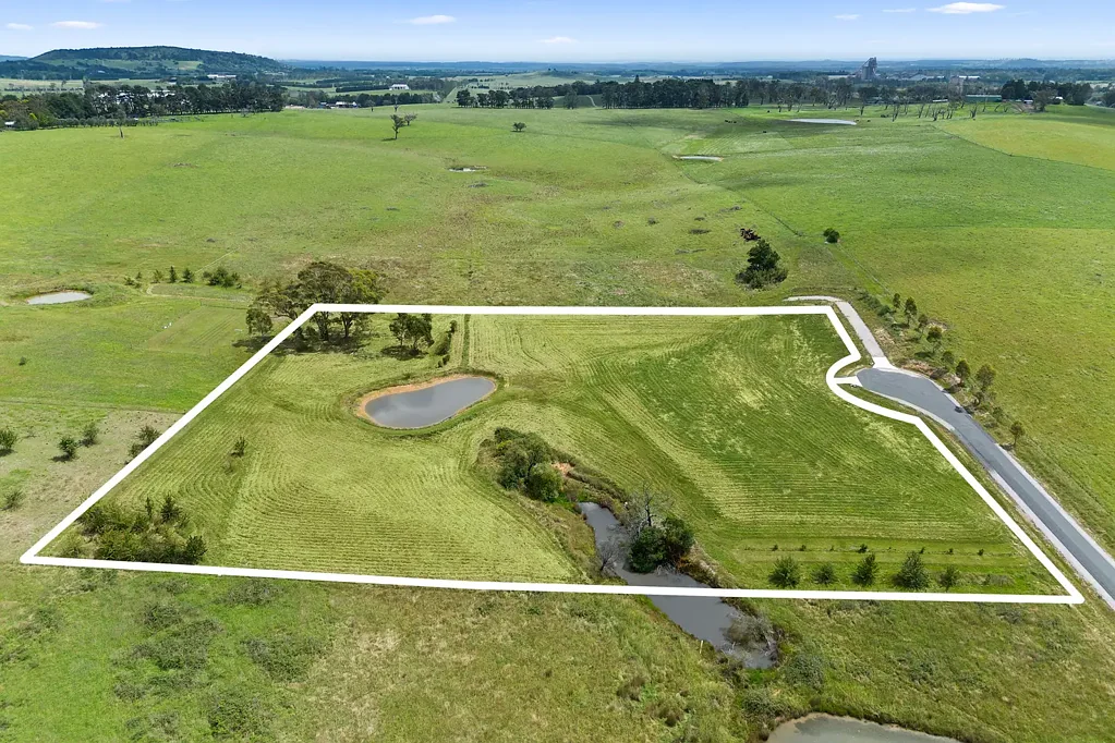 Moss Vale Premium Registered Land Parcel Presenting an Enviable Acreage Lifestyle