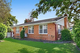 52 Walton Street, Southport